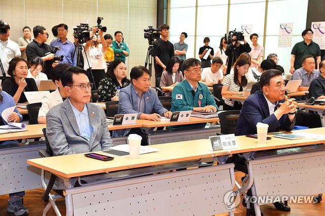 제10회 울산울주세계산악영화제 회견