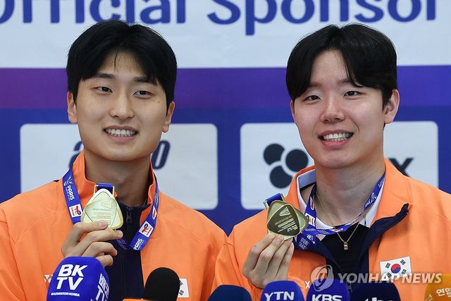 금메달 합작해낸 김원호-서승재