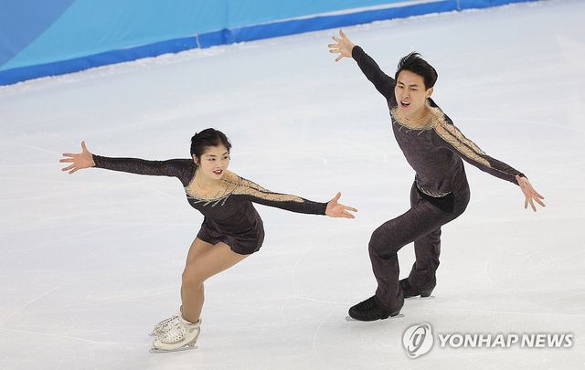북한 피겨 페어 렴대옥-한금철 조