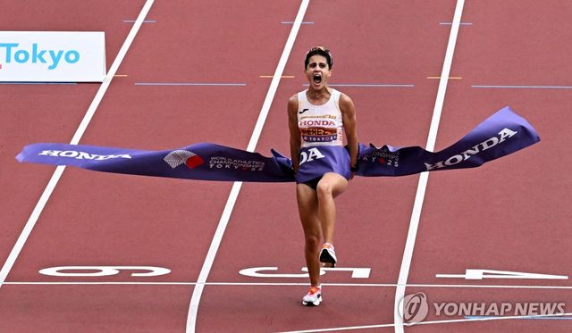 페레스, 2회 연속 2관왕