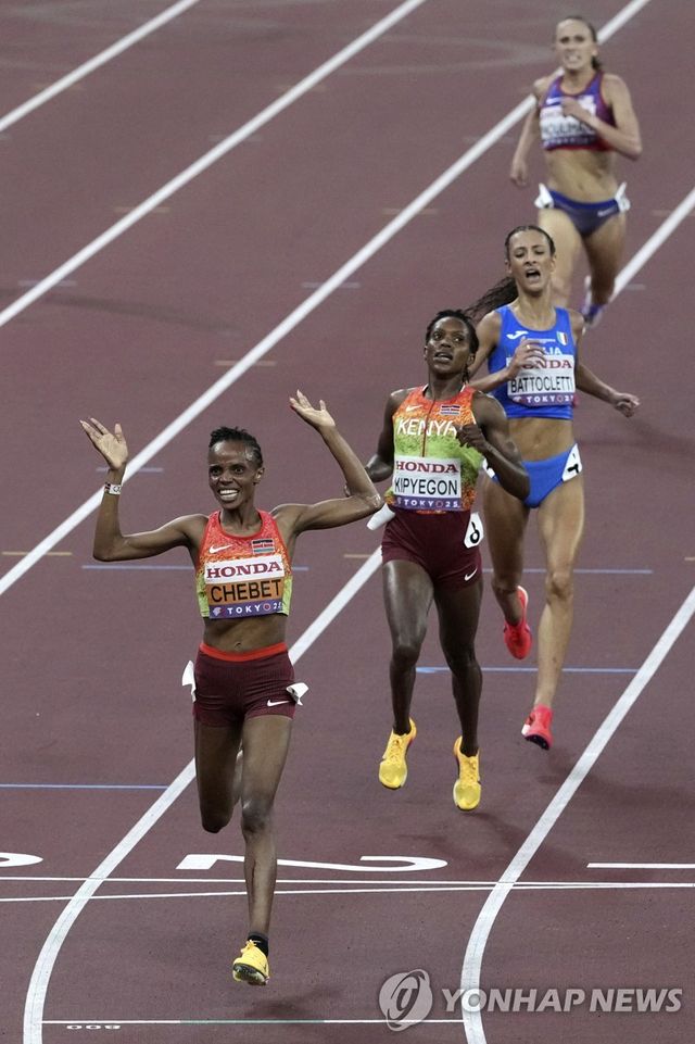 체벳, 도쿄 세계선수권 2관왕