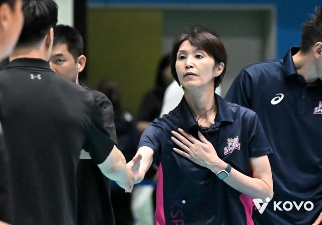 요시하라 도모코 흥국생명 신임 감독