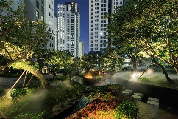 삼성물산 래미안 원베일리의 '그린 캐스케이드'