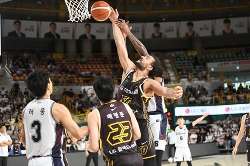 경합하는 아셈 마레이