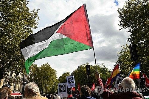 21일 프랑스 파리에서 열린 팔레스타인 지지 시위