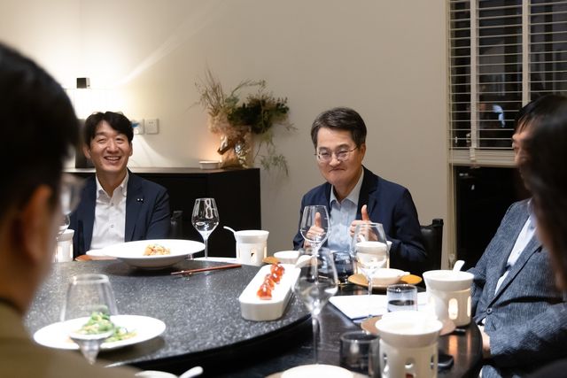 김동연 지사, 중국 충칭서 '경기도 AI 리더스' 기업인 간담회 개최