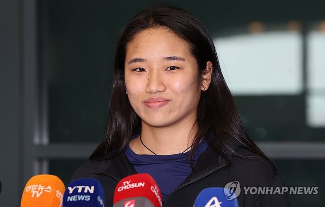 우승 소감 밝히는 안세영