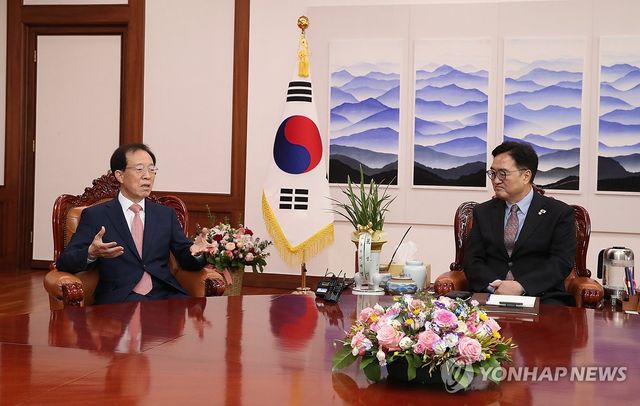 이석연 국민통합위원장, 우원식 국회의장 예방