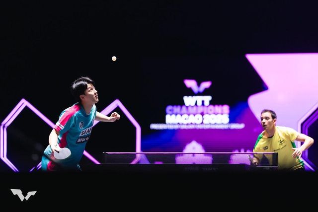 WTT 마카오 챔피언스 경기 펼치는 안재현(왼쪽)