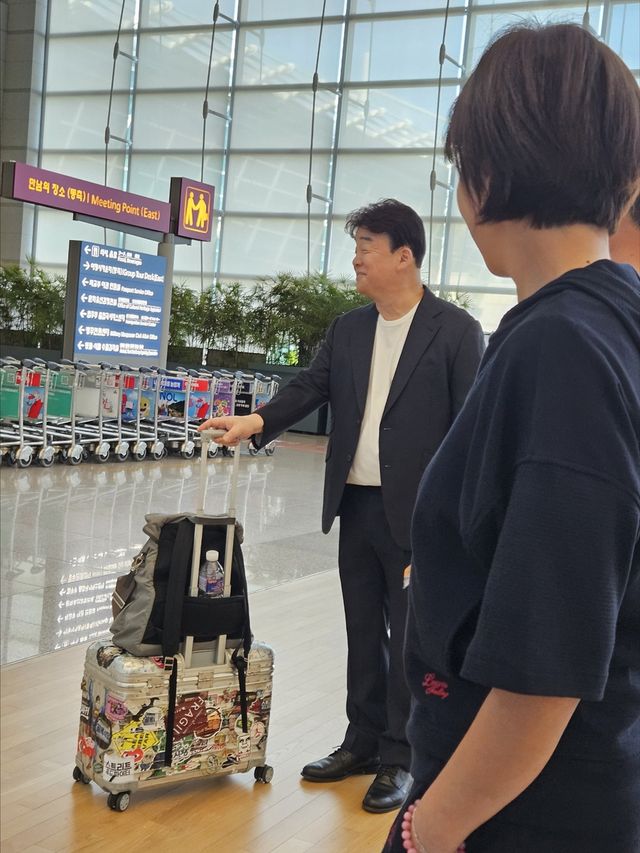 해외서 소스 홍보하기 위해 출국길에 오른 백종원 대표