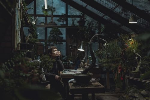 영화 '어쩔수가없다' 속 장면