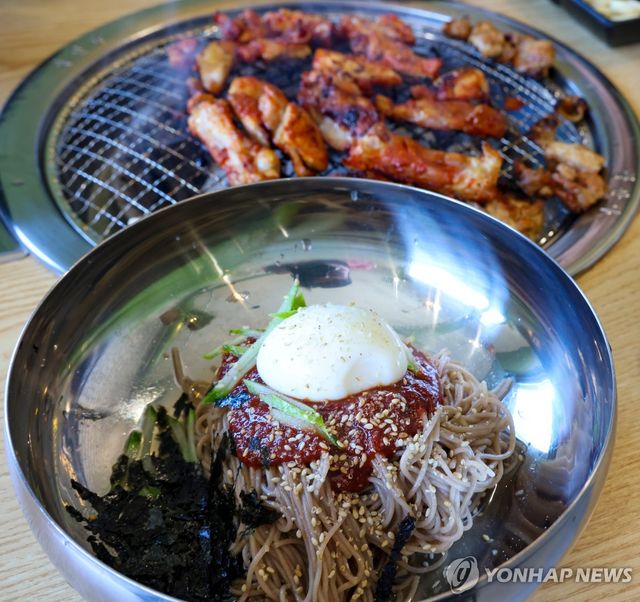 춘천 막국수와 닭갈비
