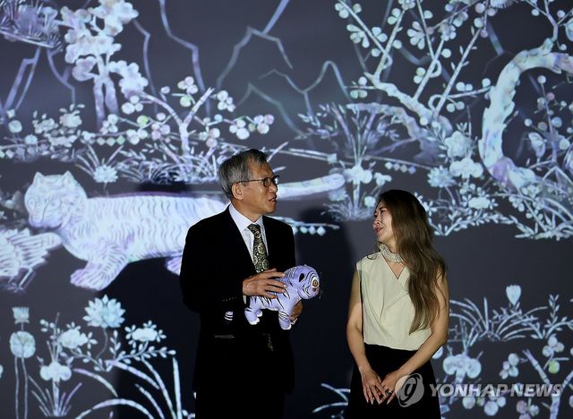 '디지털로 감상하는 우리 문화'