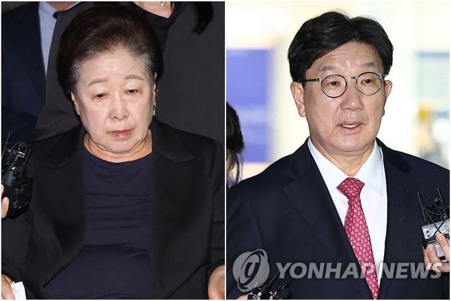 한학자 통일교 총재(왼쪽)와 권성동 의원