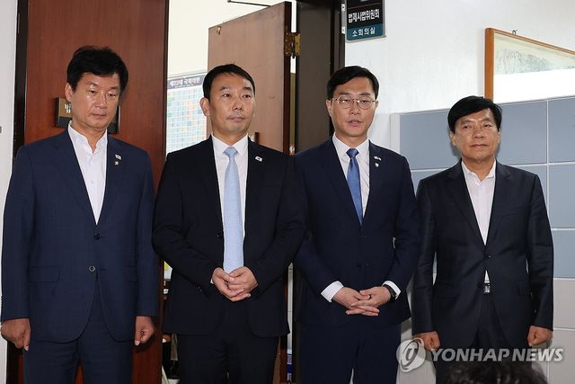 법제사법위원회 소속 더불어민주당 의원들