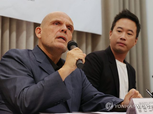 얍 판 츠베덴과 정재일