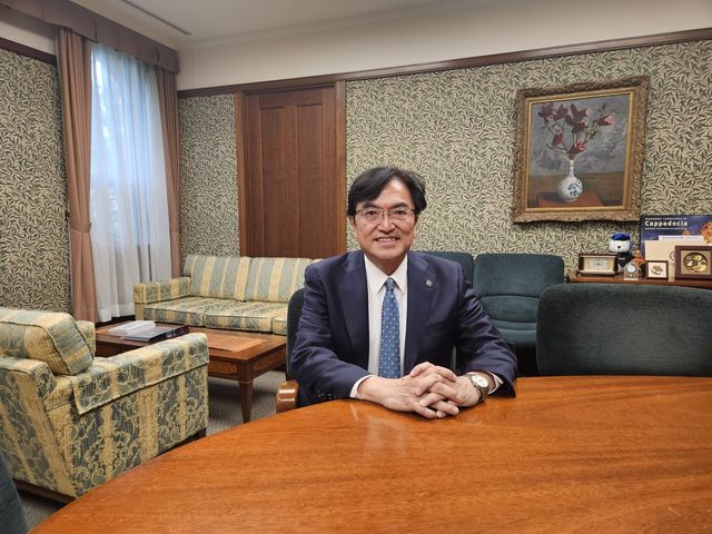 니시하라 렌타 닛쿄대 총장