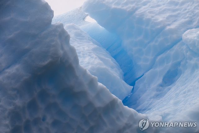 칠레 지역에서 촬영된 빙하