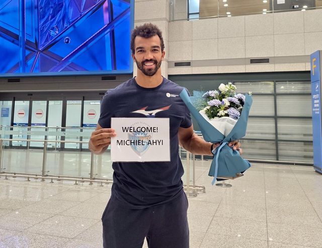 인천공항을 통해 입국한 삼성화재의 미힐 아히 