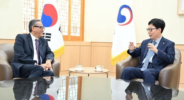 박윤주 외교부 1차관과 체쳅 헤라완 신임 주한인도네시아대사