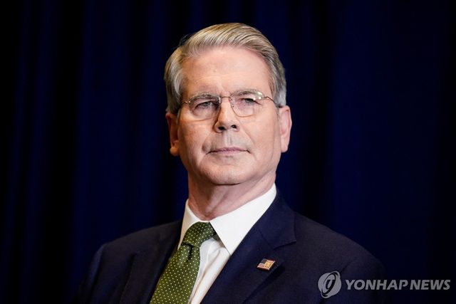 23일(현지시간) 미-아르헨티나 정상 회동에 동석한 스콧 베선트 미 재무장관