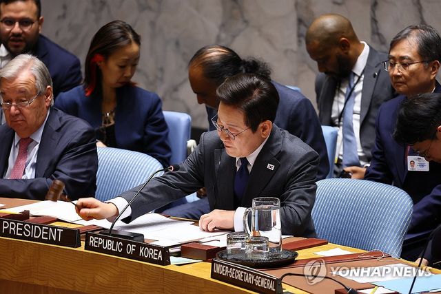 안보리 공개 토의, 개회 선언하는 이재명 대통령