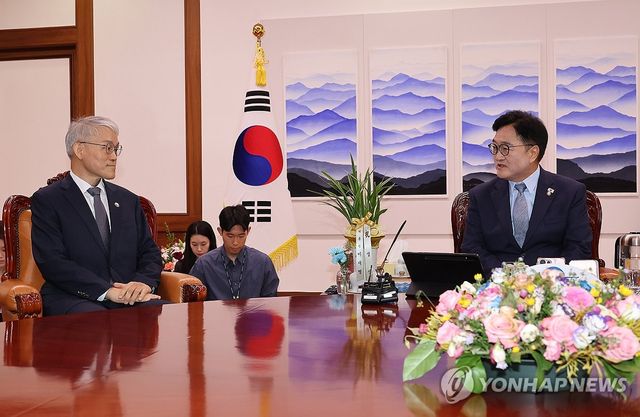 천대엽 법원행정처장 만난 우원식 국회의장