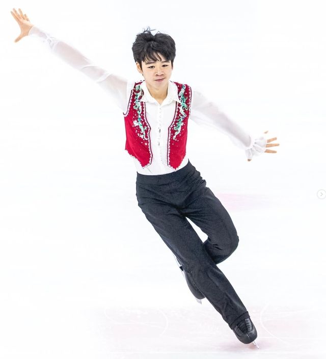 연기를 펼치는 서민규