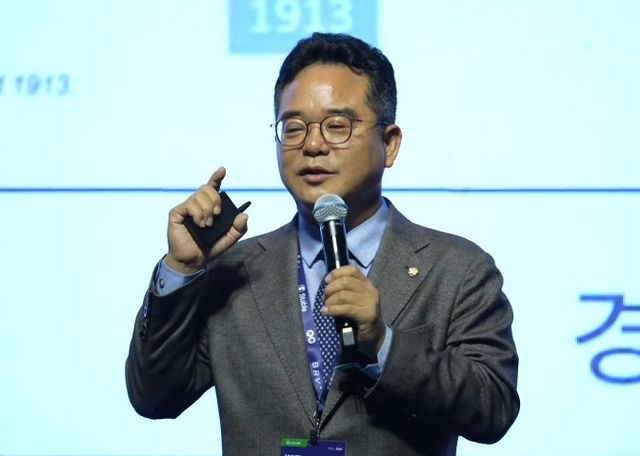 더불어민주당 민병덕 의원이 24일 오후 서울 광진구 워커힐호텔에서 열린 '코리아 블록체인 위크'(KBW)에서 기조연설을 하고 있다.[영상 캡처. 재판매 및 DB 금지]