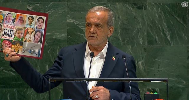 이란 대통령, 유엔총회 연설서 "침략자에 굴복 않는다"