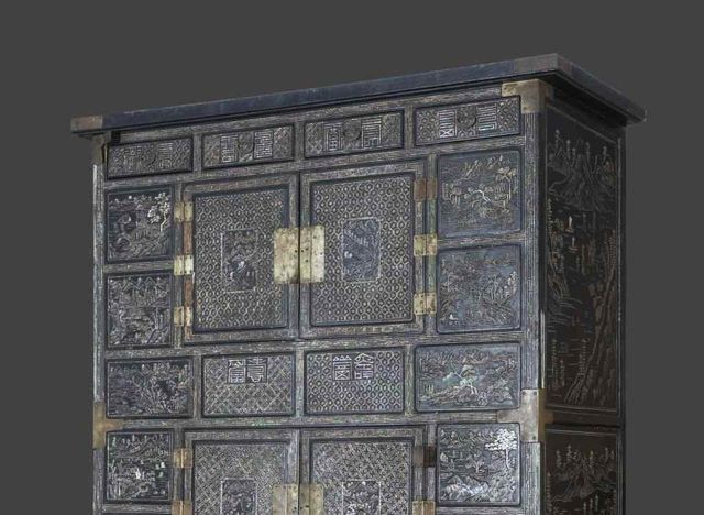 '나전산수무늬삼층장' 부분 