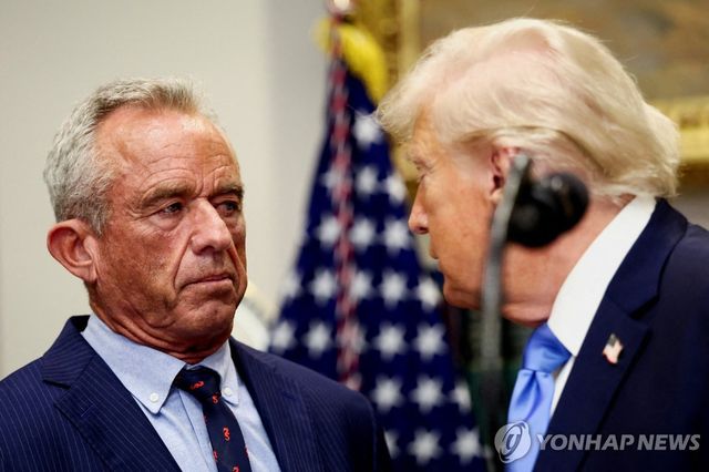 트럼프 대통령과 케네디 장관