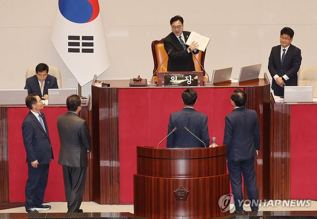 신속처리안건 지정동의의 건 개표 관련 여야 언쟁