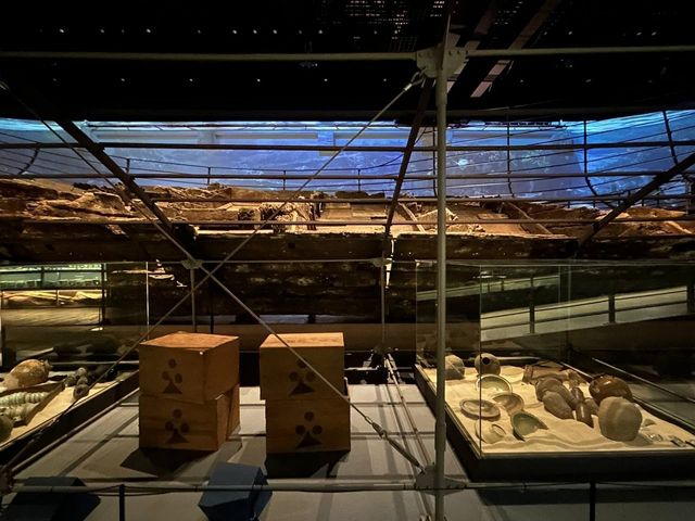 신안선에서 나온 유물