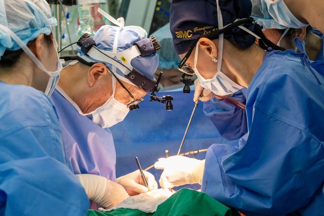 삼성창원병원 의료진 수술 모습