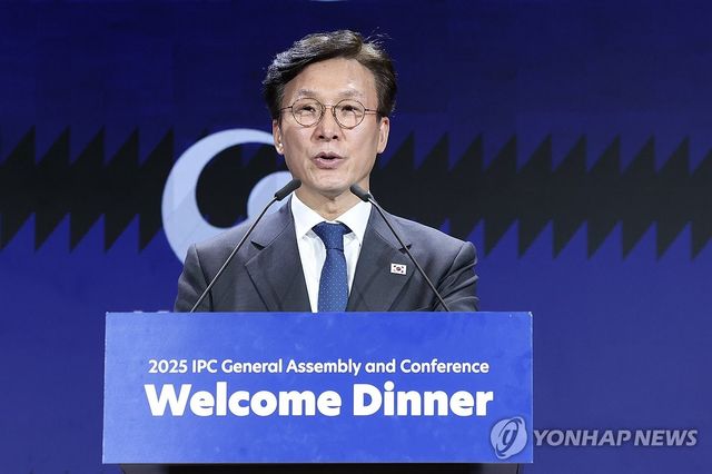 IPC 정기총회 환영 만찬서 축사하는 김민석 국무총리