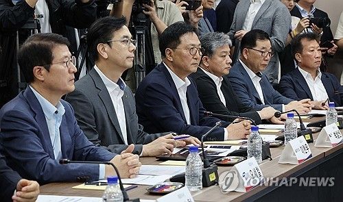 2025년 8월 14일 중대재해 근절을 위한 건설사 간담회에 참석한 최고경영자(CEO)들