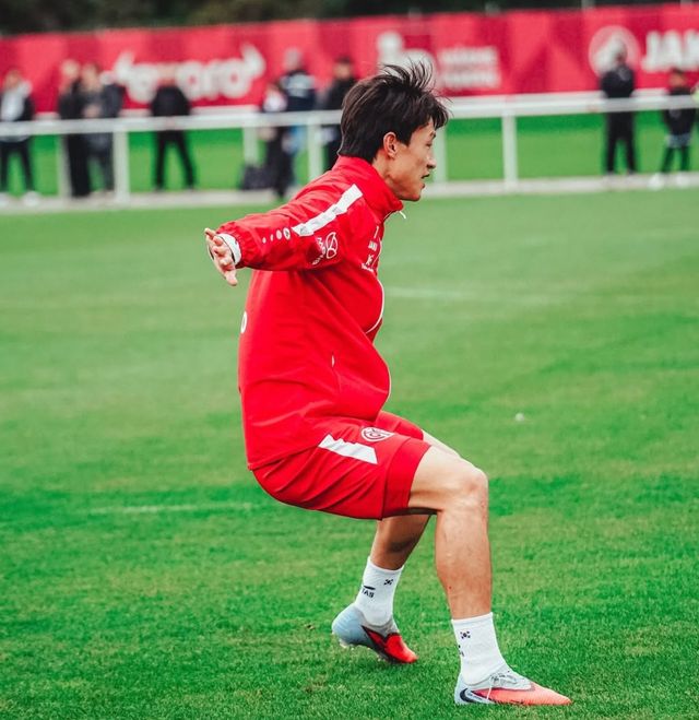 햄스트링 부상을 끝내고 소속팀 훈련에 복귀한 이재성 