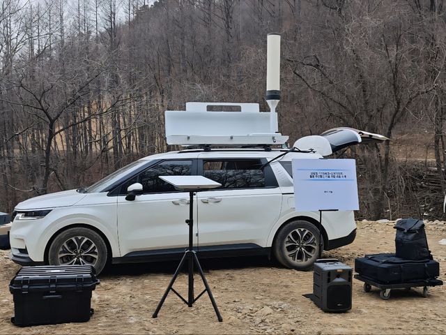 차량형 저궤도위성 통신장비 