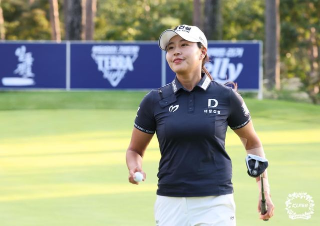 프로골퍼 성유진