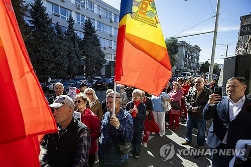몰도바 친러 야당 연합 애국 블록 지지자들