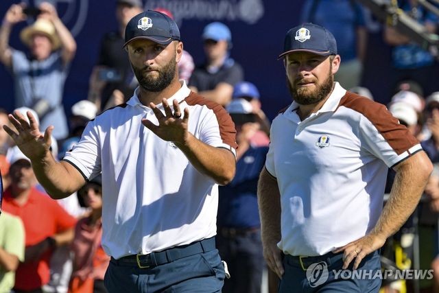 2023년 라이더컵 때 한 조로 출전한 욘 람과 티럴 해턴