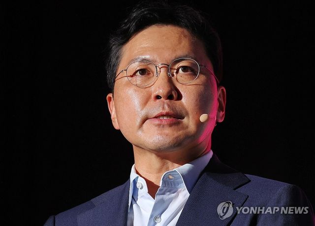 강연하는 윤상현 부회장