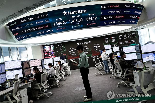 코스피 등락에 휘청이는 증시 시장