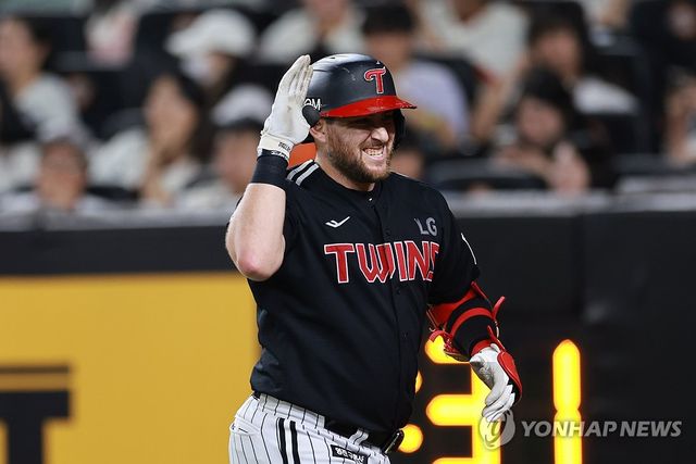 오스틴 솔로홈런