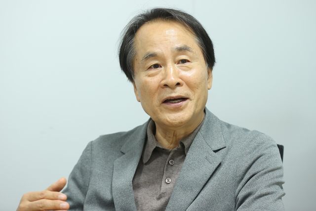 한국문학에 대해 말하는 이승우 작가