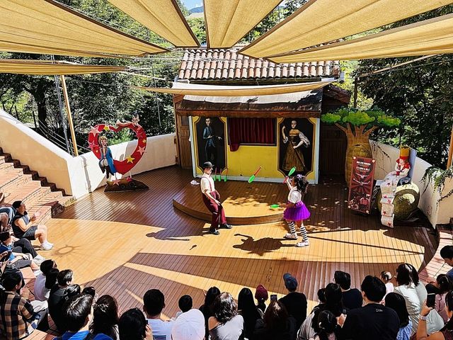 마임 듀엣 '구스따뽀 & 허니' 공연