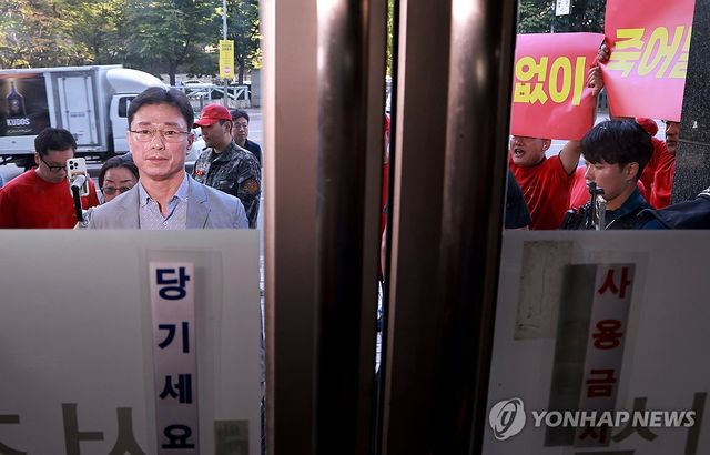 특검 출입 막힌 임성근 전 사단장