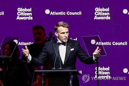 24일 유엔총회 기간 중 열린 대서양위원회 글로벌 시민상 시상식 참석한 마크롱