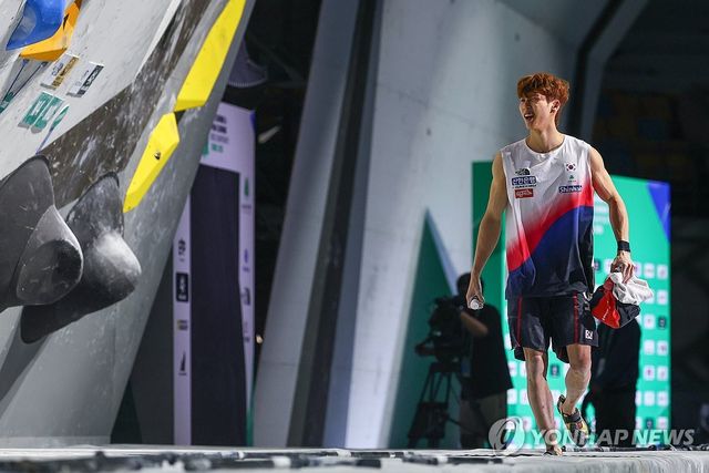 스포츠클라이밍 이도현, 세계선수권 볼더 동메달